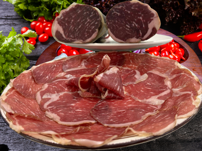 Angus-Wagyu  Platinum. Loncheada en Bolsas  Vacío de 100 Gramos. 2 unidades Precio 13,94 €.